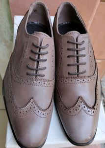 Size 6, Leather Shoe
