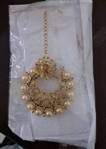 Fashionable Maang Tika