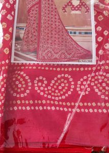 Bandhani Saree - Traditional Elegance