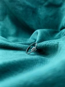 💍✨👀Delicate Floral Diamond Ring❤️🥰
