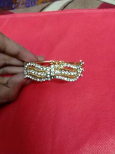 Combo ,,,,Earings And Braclet