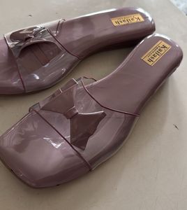 Cute Kailash Bow Flats