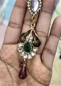 Golden base multicolored choker necklace