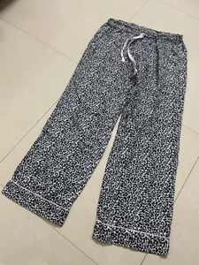 Victoria&#39;s Secret leopard print pajama pants