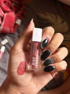 Set Of 5 Matte Lipsticks