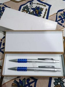 Pen Set in Box