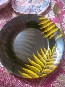 Colorful Dinnerware Set