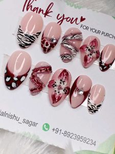 Unique Nail Presson Set Only Just ₹500