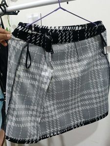 SHEIN Houndstooth Mini Skirt
