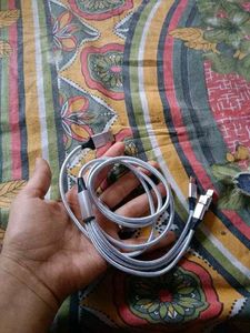 3 In 1 Charging Cable.