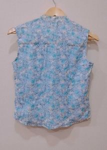 SLEEVELESS TOP