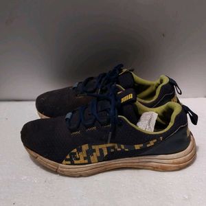 Puma Sneakers