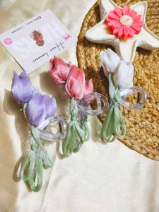 Tulip Clutcher