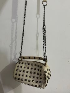 RARE FIND-Y2K CODED FAINA NAEMI CLUTCH.