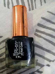 Ri-on Black Nailpaint