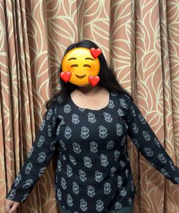 Printed full sleeve short kurti