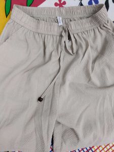 Casual Beige Shorts