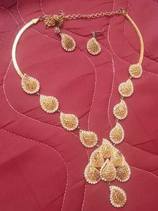 Elegant Gold-Tone Necklace Set