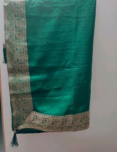 Saree With Unstitched Blouse Piece