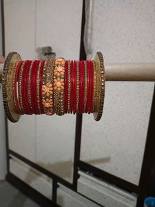 4 Pair Of Bangles Green Yellow Red Wit Pieach