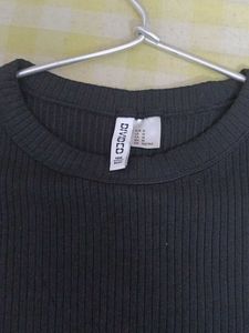 Black Cute Crop Top