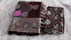 Elegant Maroon Saree With Blouse