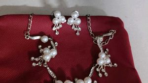 Pearl Necklace Set