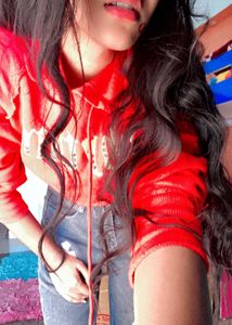 Red Huddie Crop