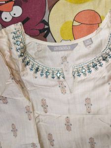 Elegant Embroidered Kurta