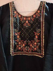BRAND NEW KURTA !!!