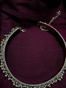 Silver Tone Necklace