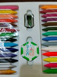 DOMS Plastic Crayons