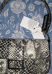 H&amp;M pattern black n beige shoulder bag