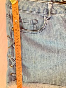 AJIO stylish denim shorts