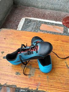 Football Boots Size 4