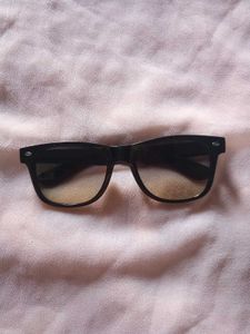 Black Framed Sunglasses
