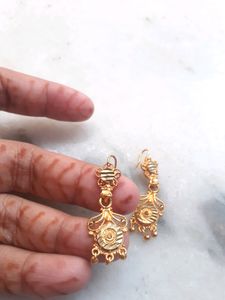 Gold plated earrings