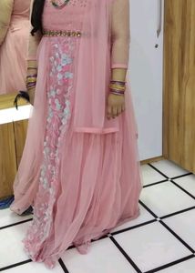 Beautiful Pink Gown With Worrk✨️👗