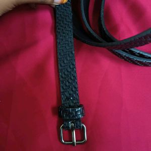 Set of stylish google and belt