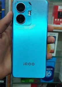 Iqoo Z6 44w 6/128    3 Month Warranty Remaining