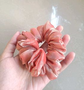 1 ORGANZA SCRUNCHIE 🦋