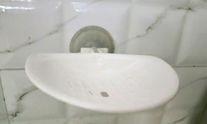 Vaccum Soap Stand( NO DRILLING)