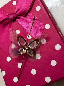 Beautiful Earrings And Clips