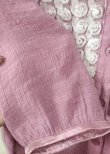 Elegant Mauve Top Size M