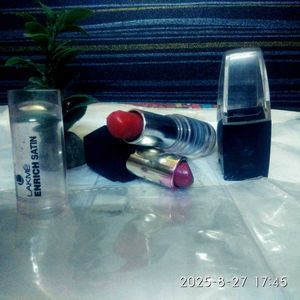 Lakme Enrich Satin Lipstick