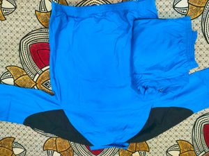 Stylish and comfortable tracksuit