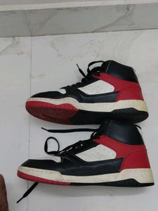 Red Tape Sneakers