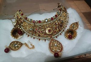 Kundan Necklace Set
