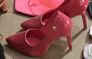 ELLE Pointed Toe Stiletto Heel Pumps