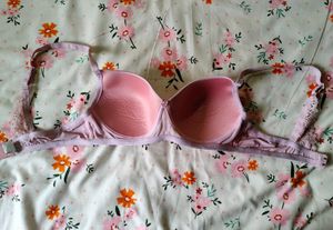 Lightly Paded T-shirt Bra